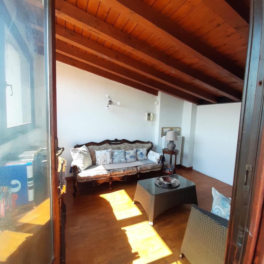 Loft Trabucco - In The Heart Of Salo City Center, Lake View, 4 Rooms Zewnętrze zdjęcie